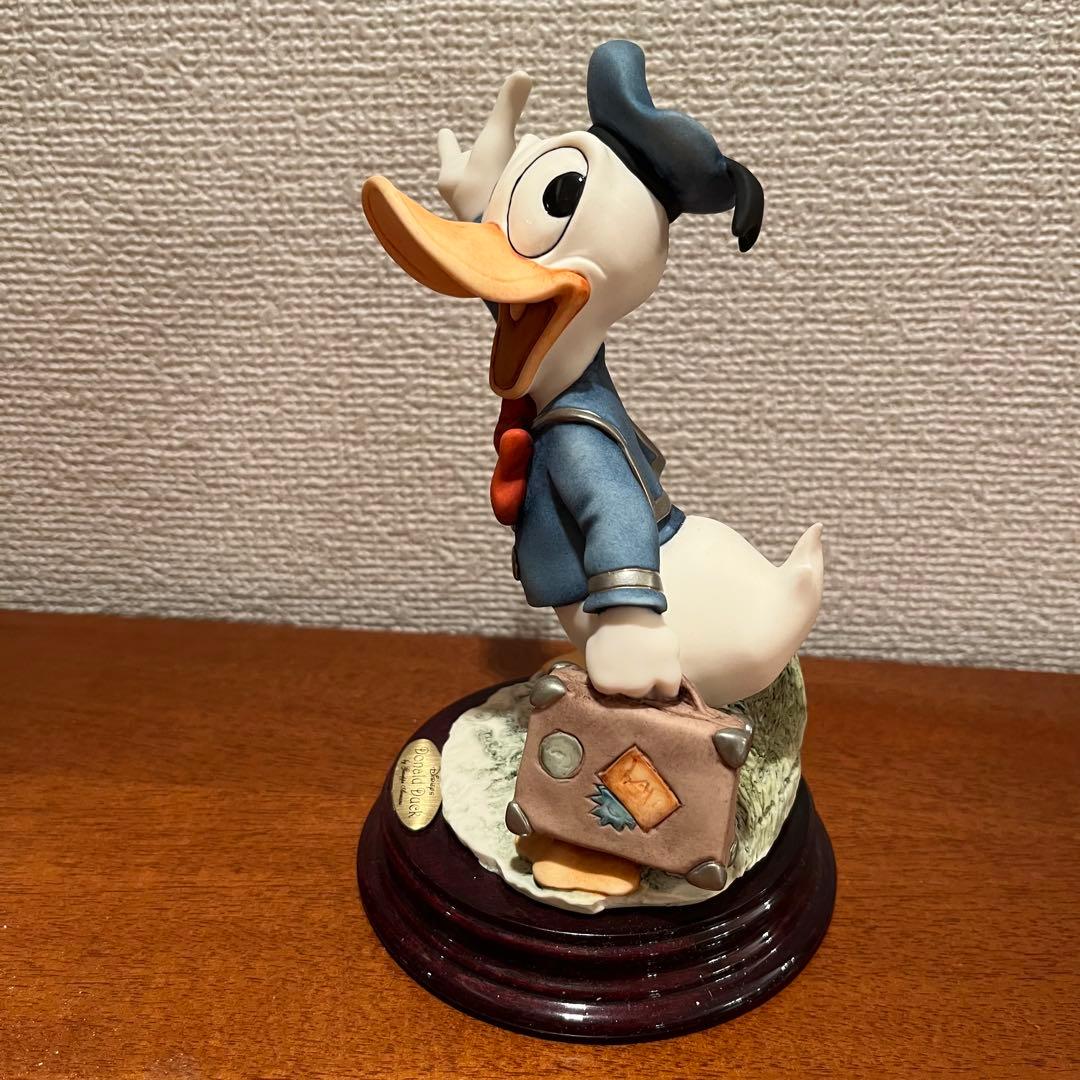 美品　ジョゼッペアルマーニ　ドナルドダック　人形　陶器　ディズニー　置物
