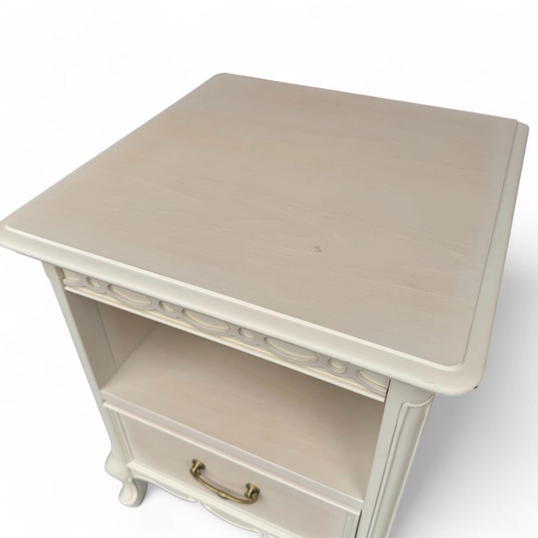 東海家具　TOKAI KAGU フルールWH　ナイトテーブル 白家具　姫系