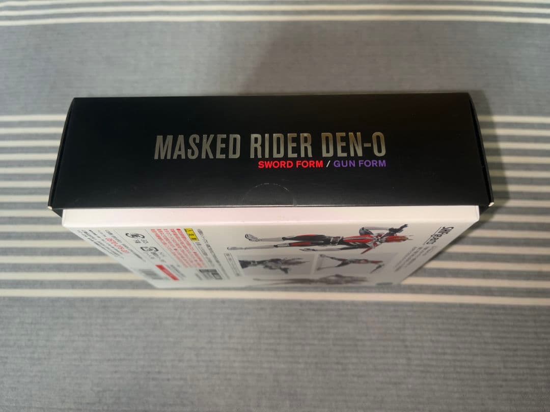 S.H.Figuarts真骨彫製法 仮面ライダー電王ソードフォーム.ガンフォーム