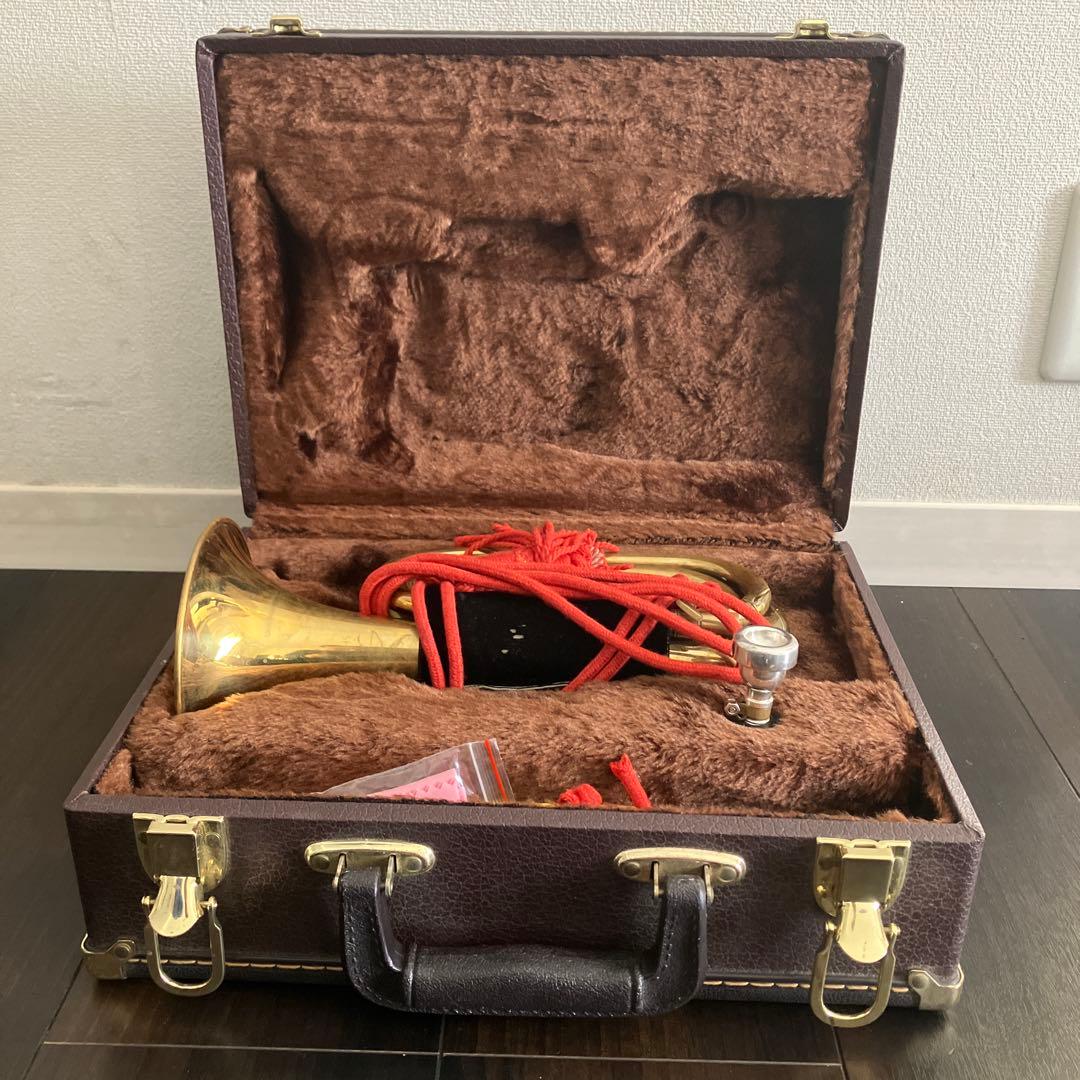 自衛隊用三巻式信号らっぱ　ケース付き