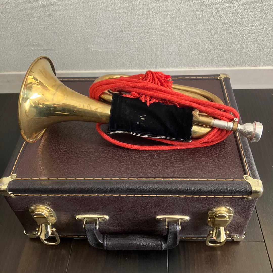 自衛隊用三巻式信号らっぱ　ケース付き