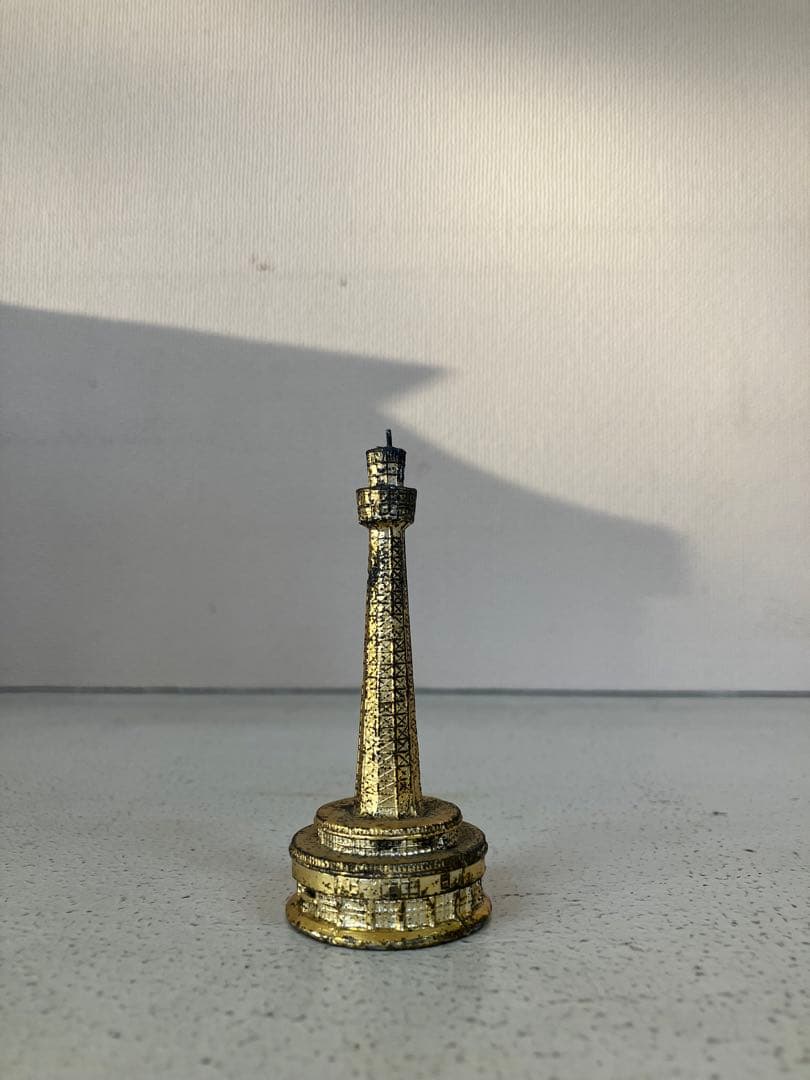 横浜マリンタワー　置物