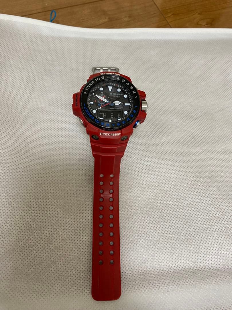 G-SHOCK レッド ラバーベルト 時計