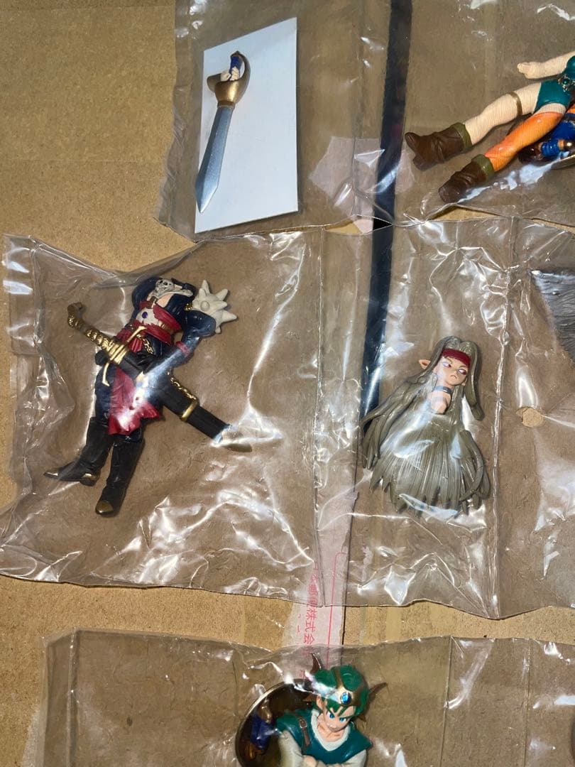 ドラゴンクエスト　ピサロ　勇者男女　未開封フィギュア