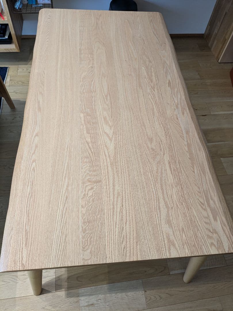 ダイニングテーブル　4人用