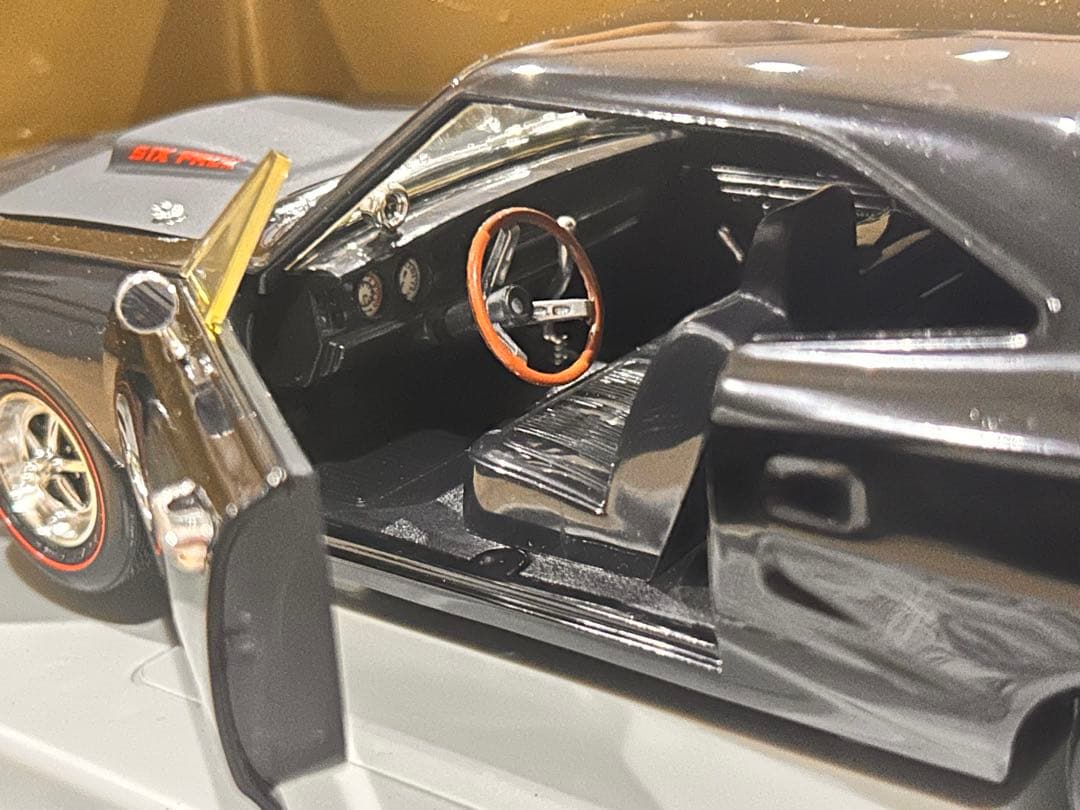 1969 Dodge Super Bee レア　ミニカー　模型　アメ車　ワイスピ