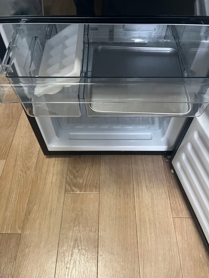 ブラック冷凍冷蔵庫　直立型 2段棚