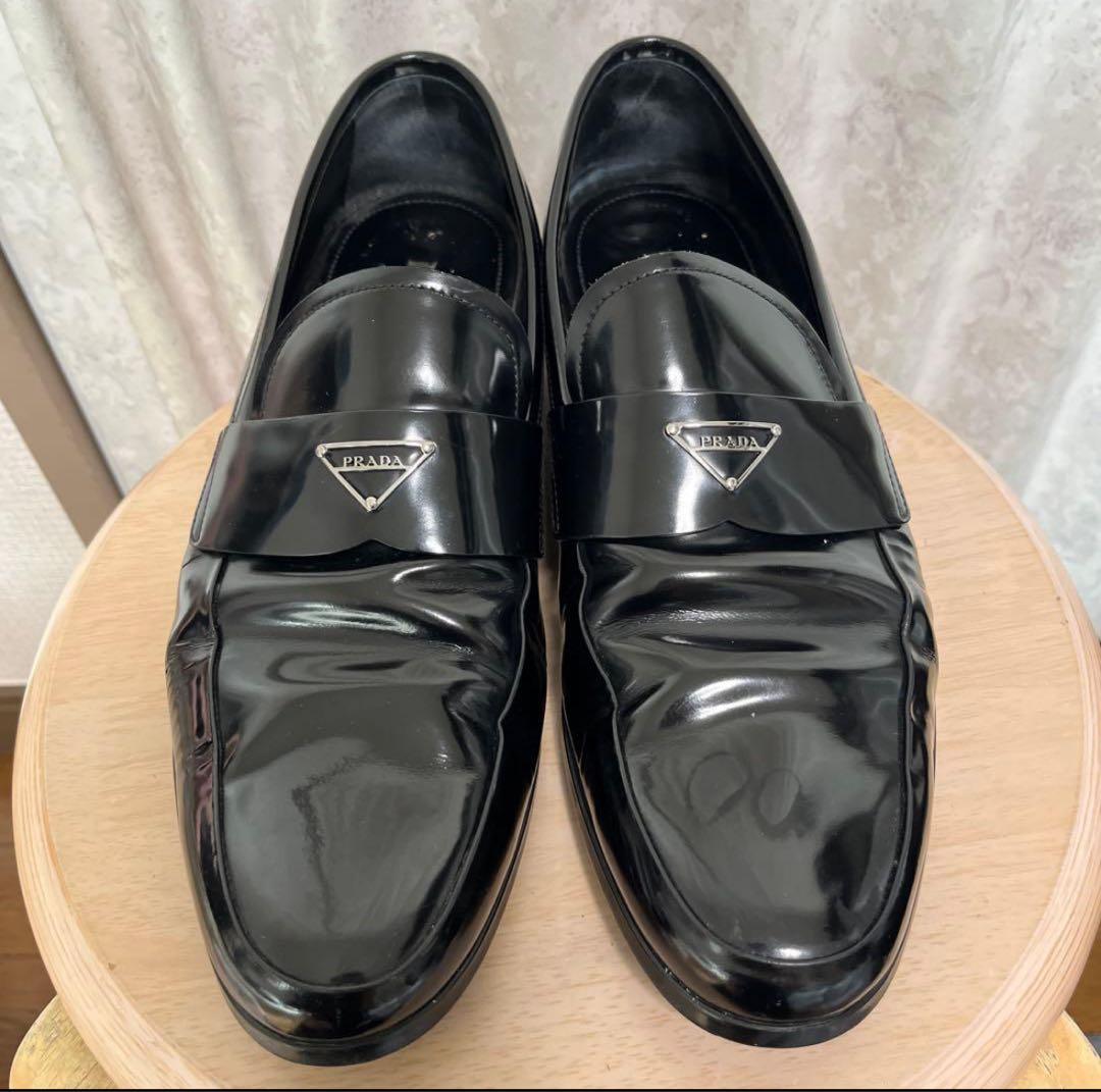 定価約12万円PRADA レザーシューズ