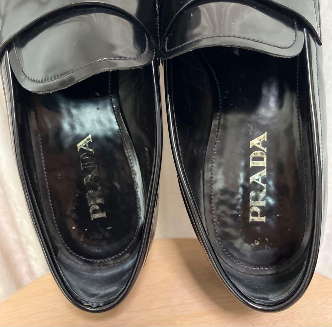 定価約12万円PRADA レザーシューズ