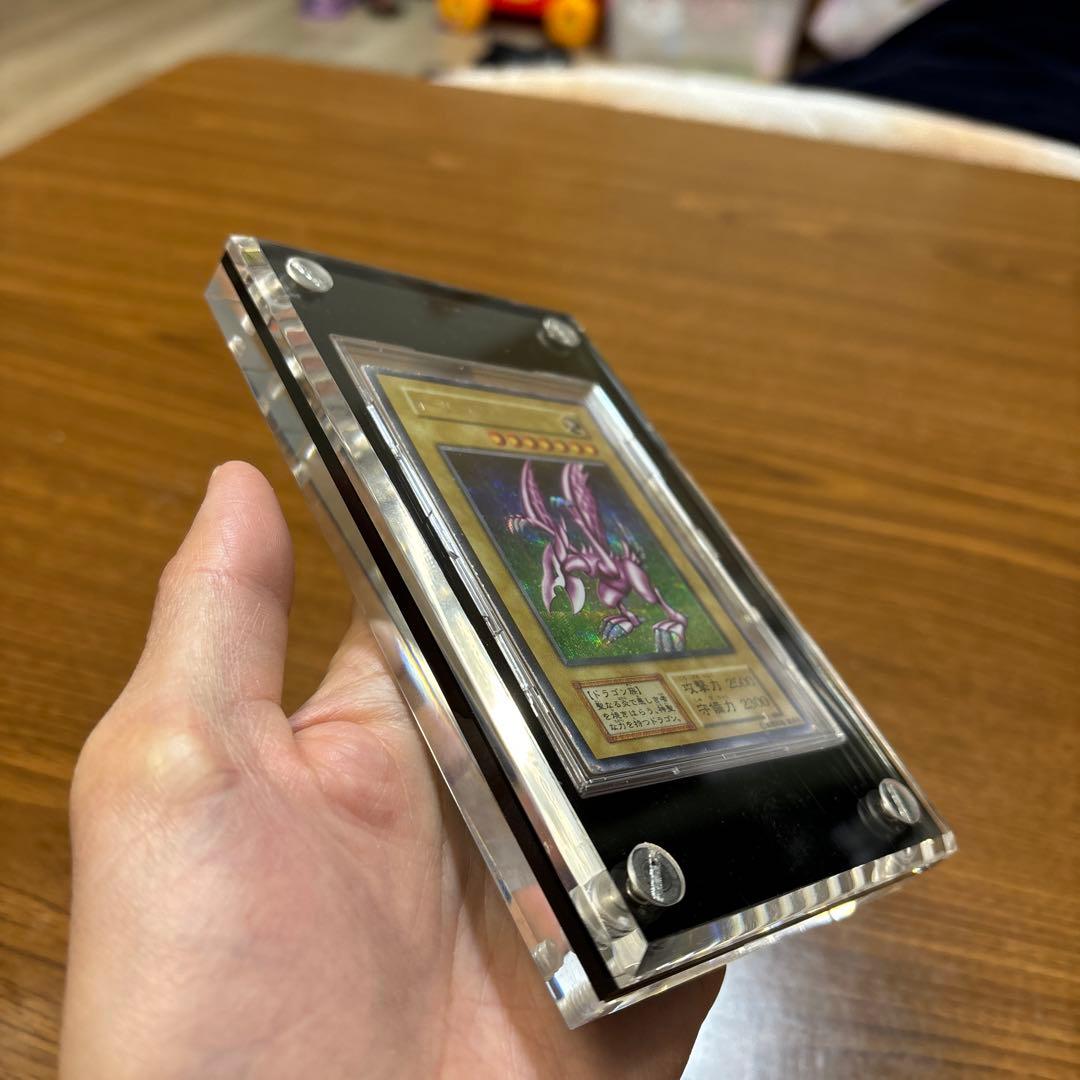 メロン　ホーリー・ナイト・ドラゴン 初期版　遊戯王デュエルモンスターズ