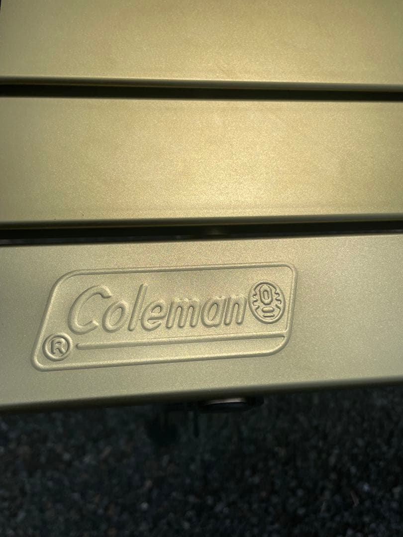 Coleman 折りたたみアルミテーブル　限定色