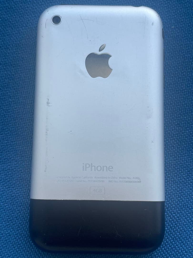 iPhone 2G 美品　4GB 初代　第1世代　日本未発売