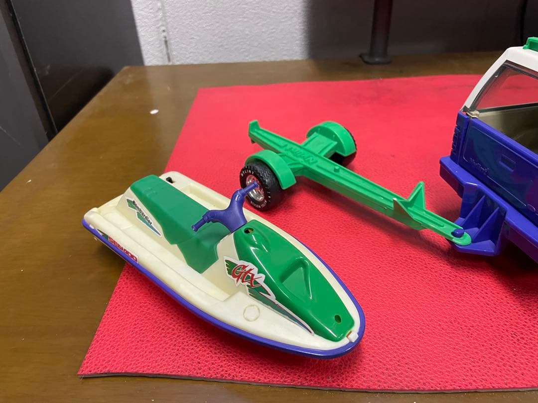 NYLINT &ジェットスキー