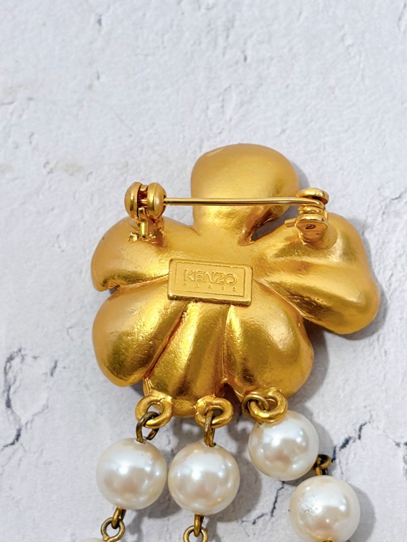 kenzo ビンテージ　ブローチ　ゴールド　フラワー　花　パール　レトロ
