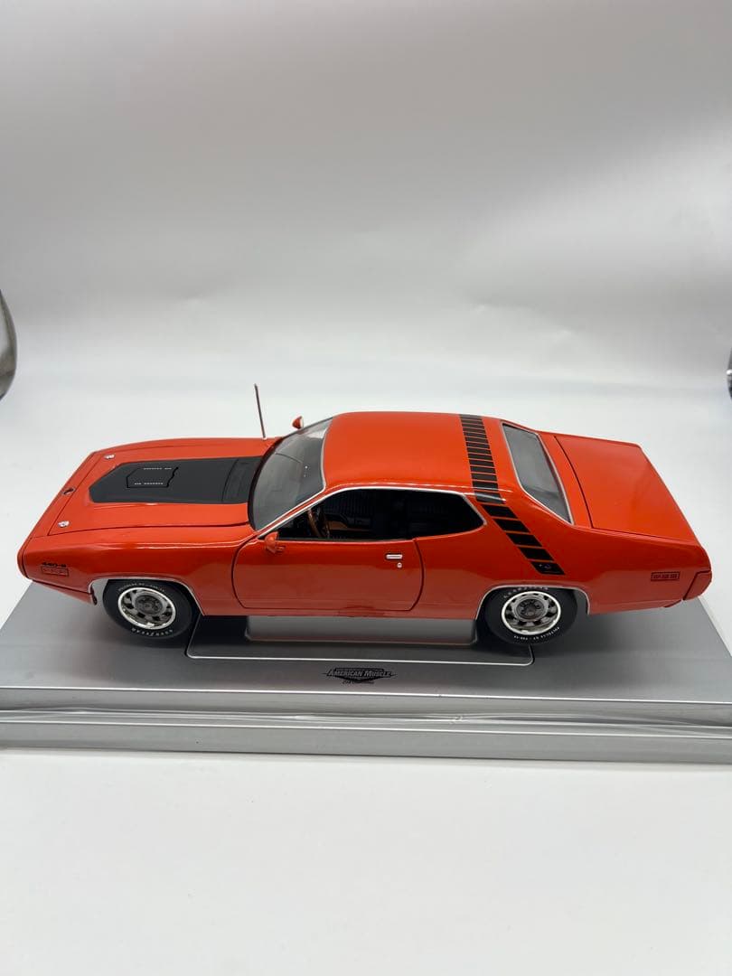 No231ミニカー1/18箱あり1971 Pontiac Road Runner