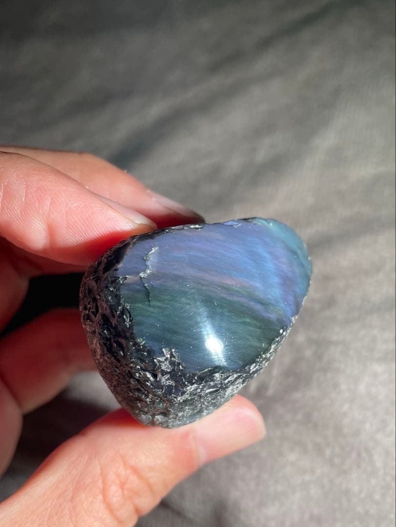 研磨品　十勝石玲瓏　複合色オーロラ　レインボーオブシディアン