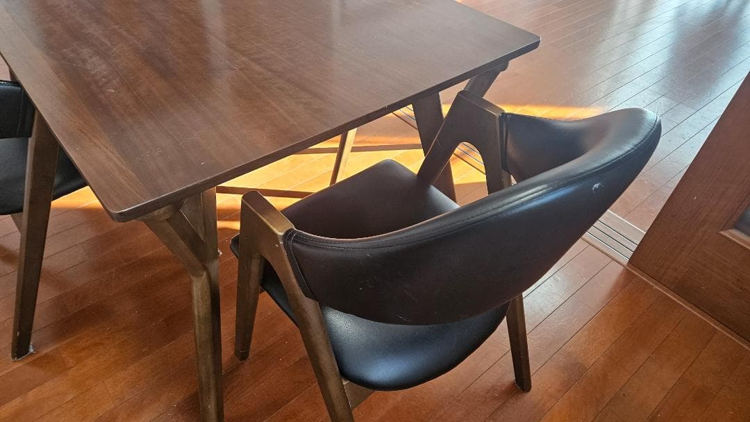 【関家具製】【岐阜引取】ダイニング5点セット4人掛けテーブルアームチェア