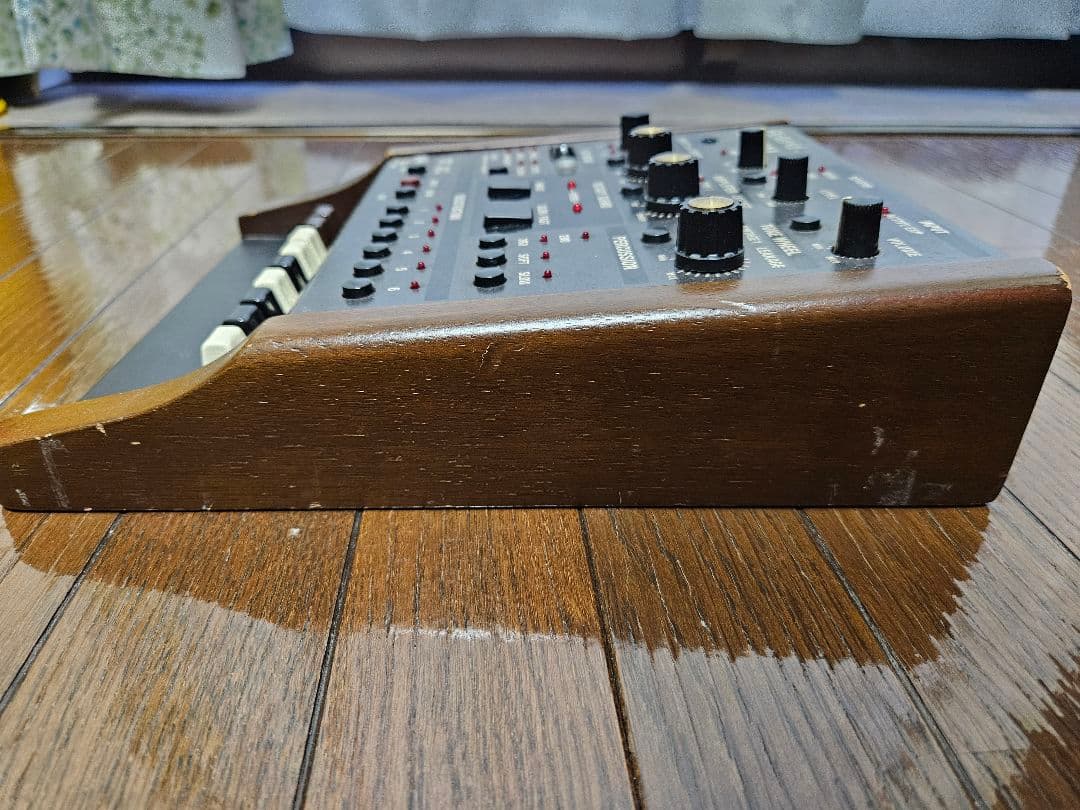 Roland VK-8M ハモンドオルガンモジュレーター