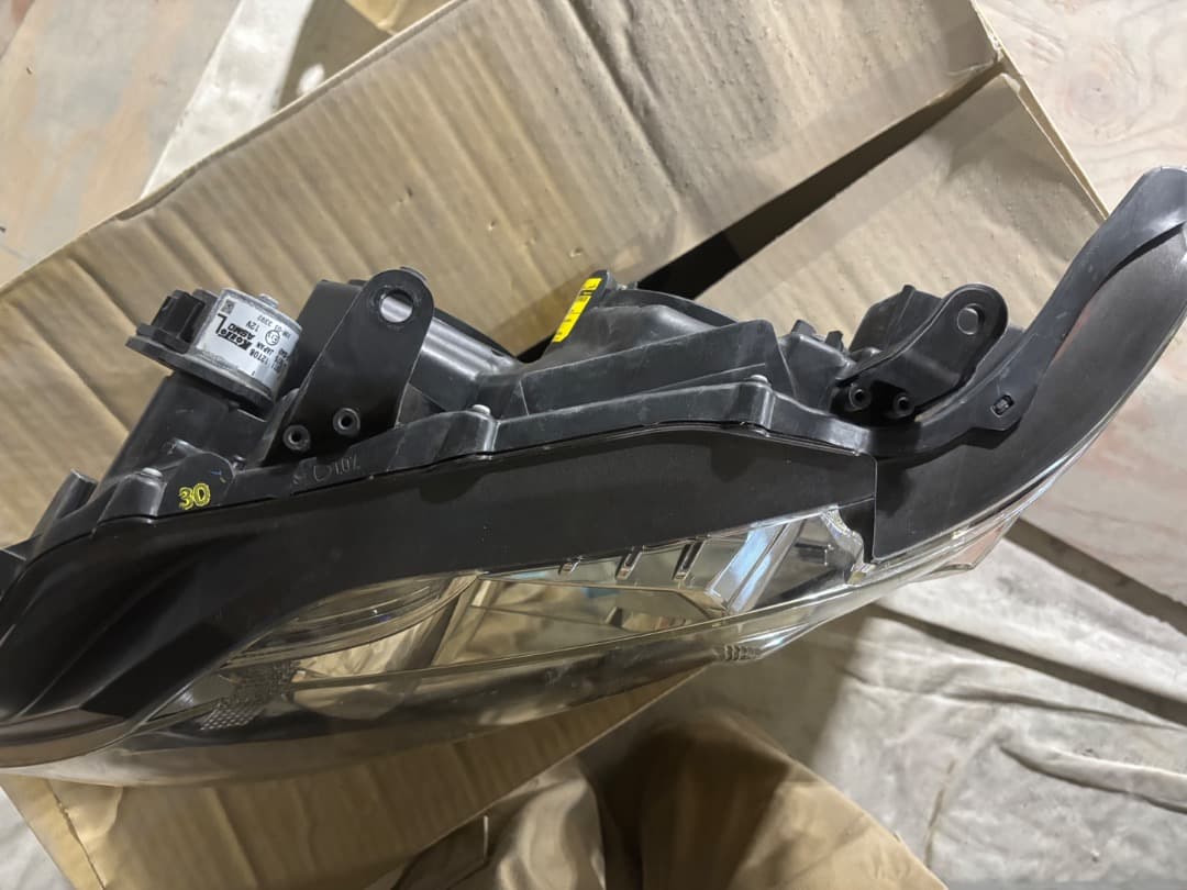 左 レクサス RX 350 ヘッドライト 10系