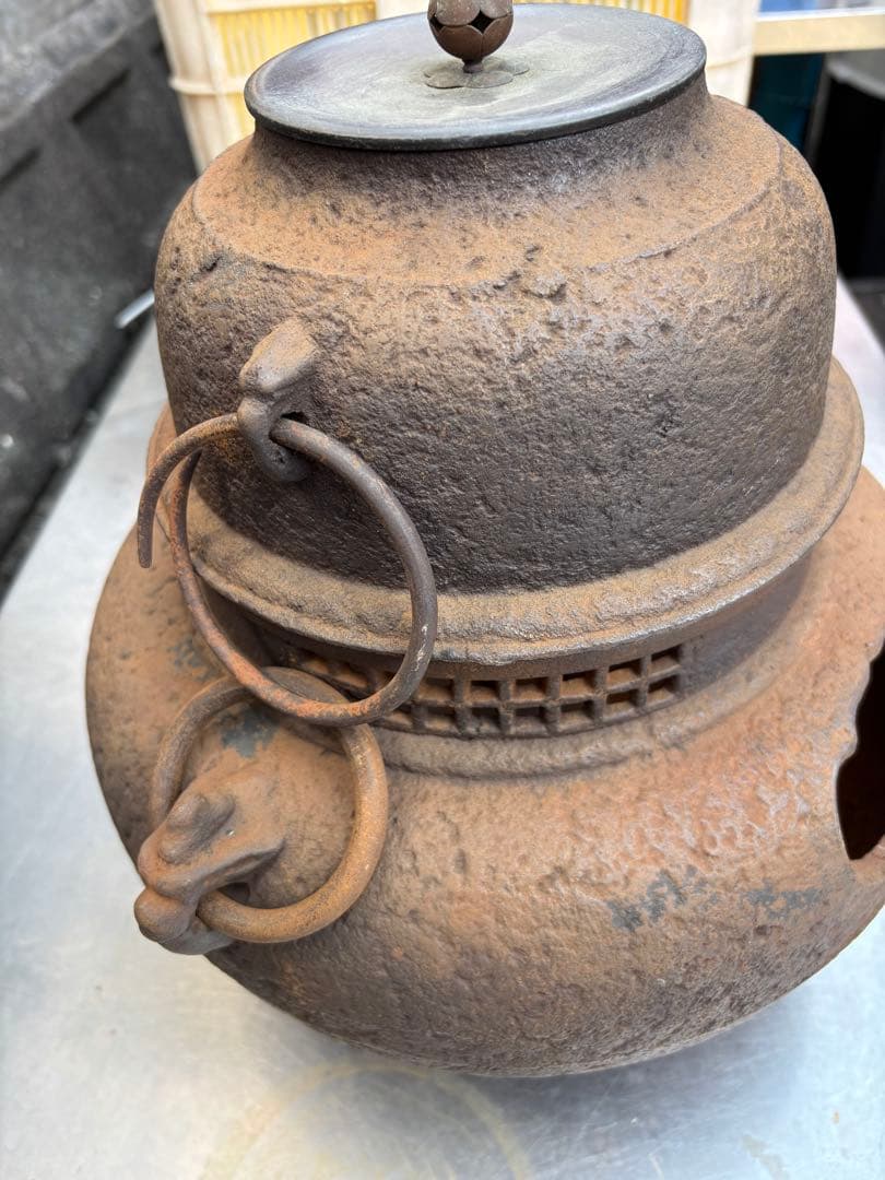 鉄製　茶釜　茶道具　レトロ　古道具　鉄瓶