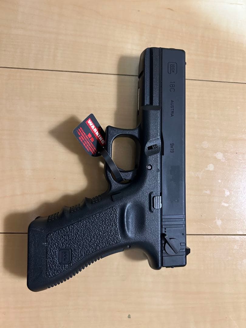 東京マルイ　GLOCK 18C ガスブローバック＋装備一式