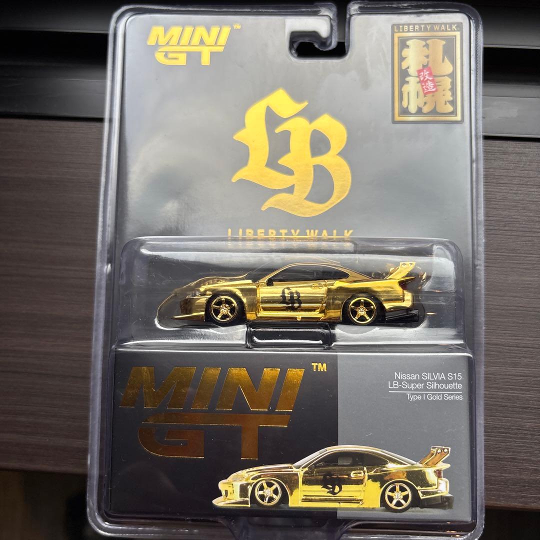 リバティーウォーク札幌店オープン記念GOLD Silvia S15 ゴールド