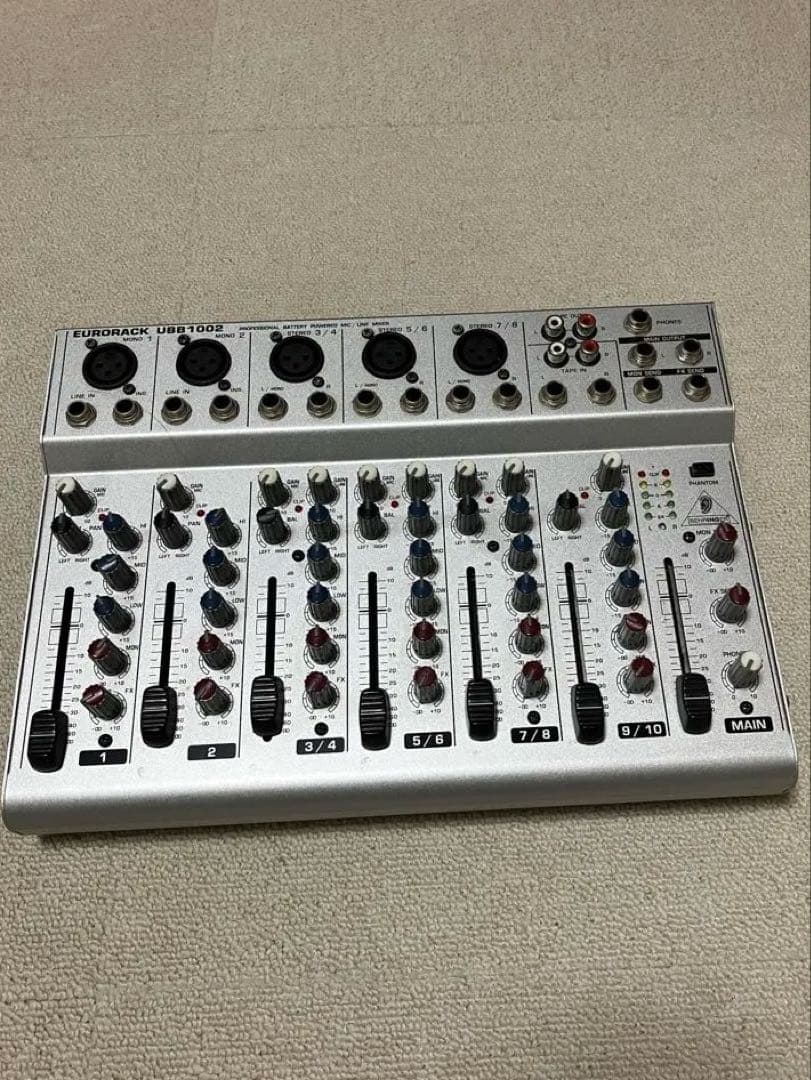 BEHRINGER UBB1002 アナログミキサー