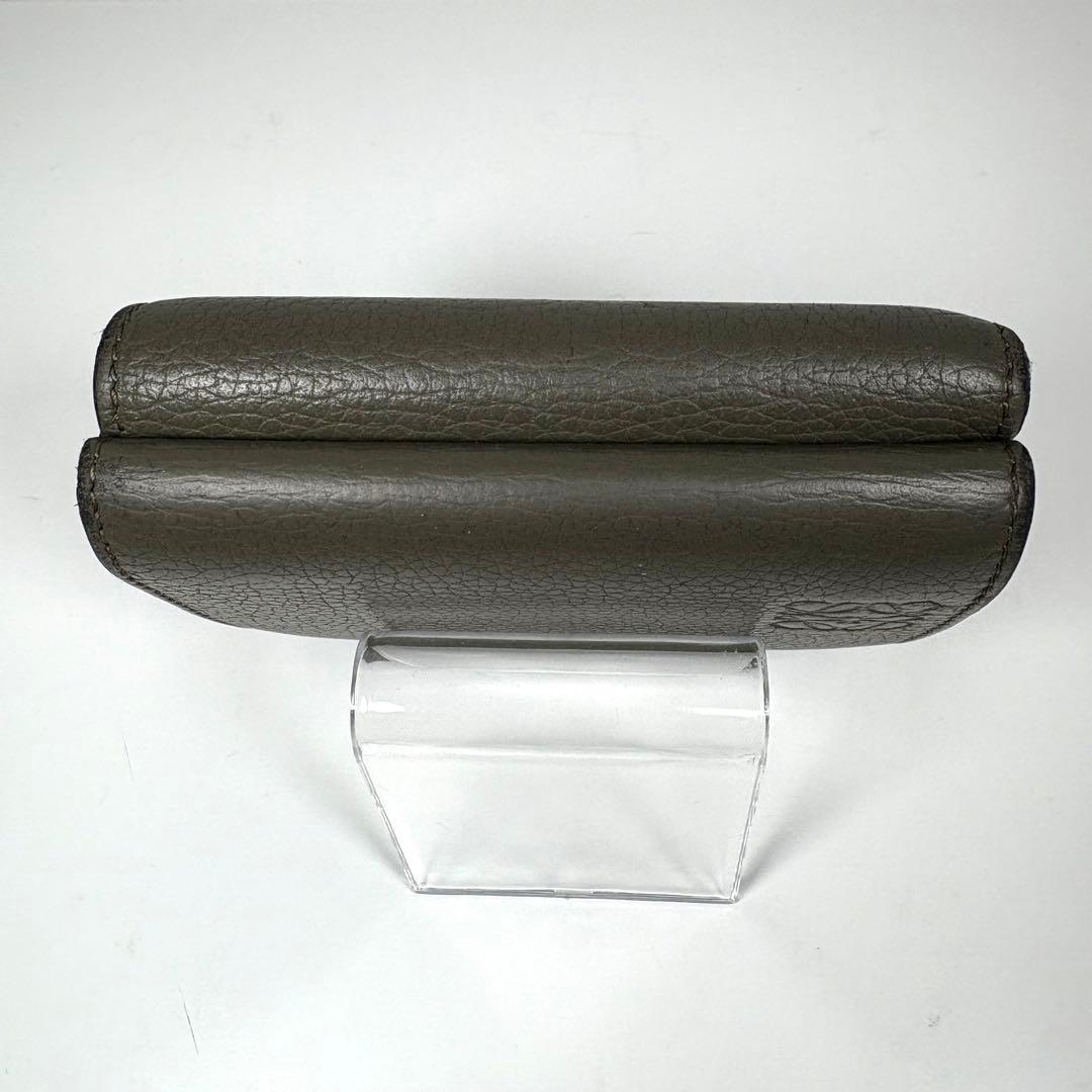 ☆人気☆LOEWE アナグラムロゴ 三つ折り コンパクト財布 カーキ レザー