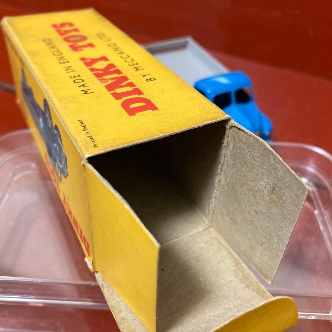 Dinky Toys 414 青いリアティッピングワゴン