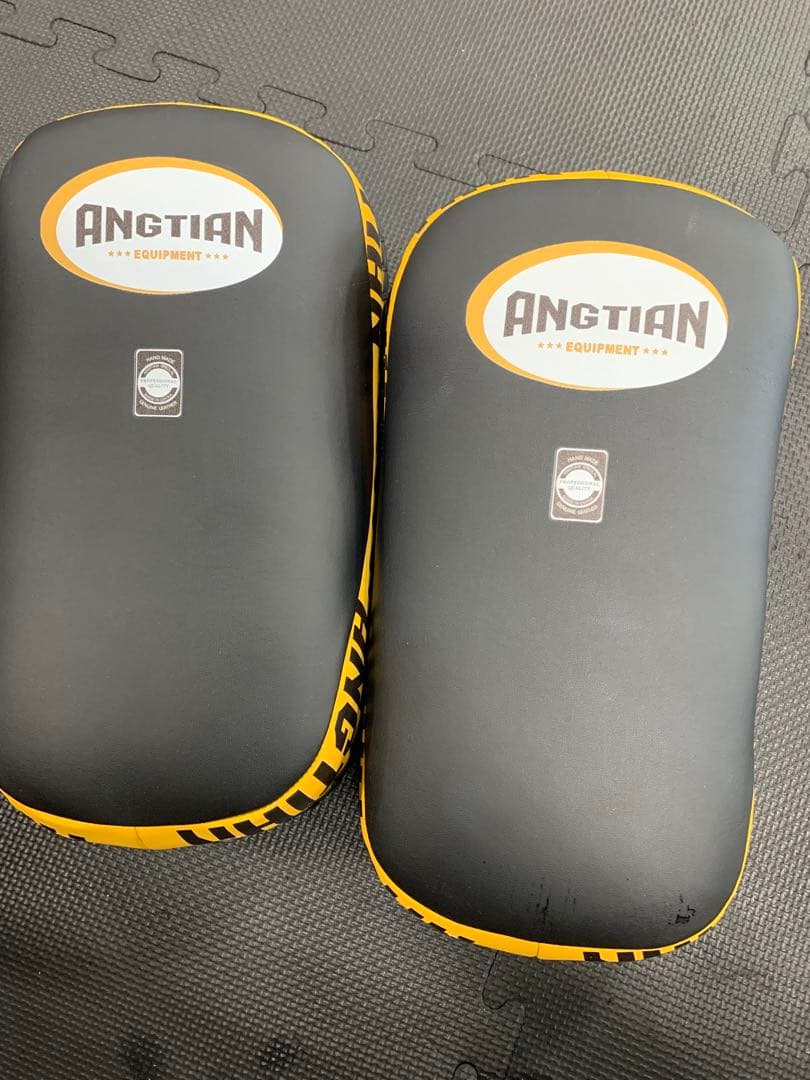 【新品】 レーザー本草キックミット　茶色、二つ きよ