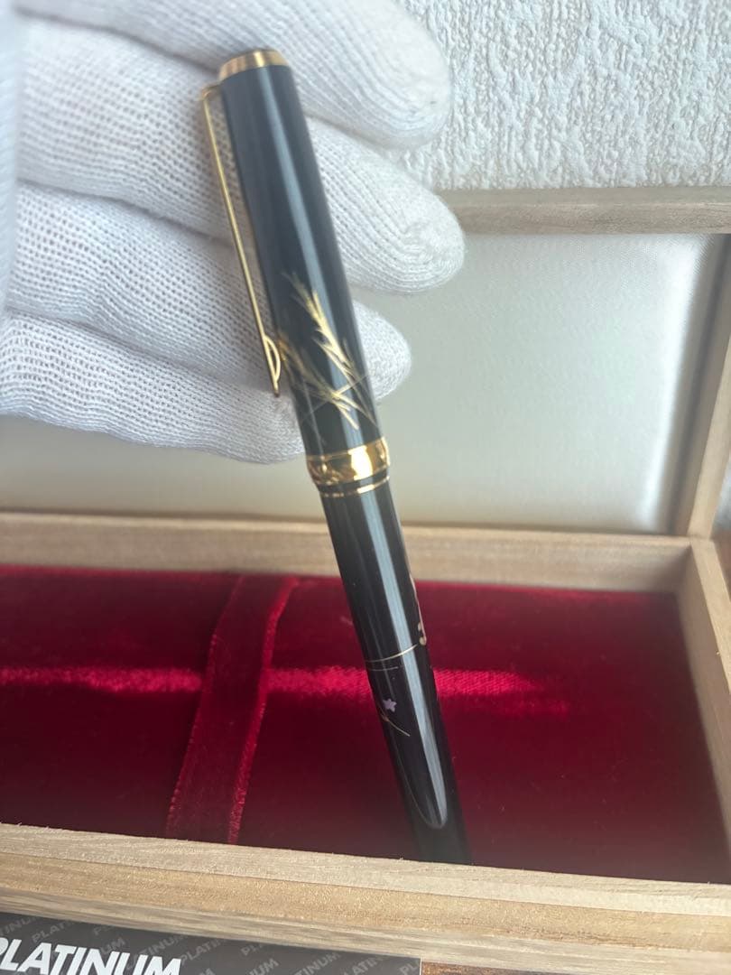 PLATINUM ツキトウサギ プラチナ　万年筆　金沢箔　ペン先18K