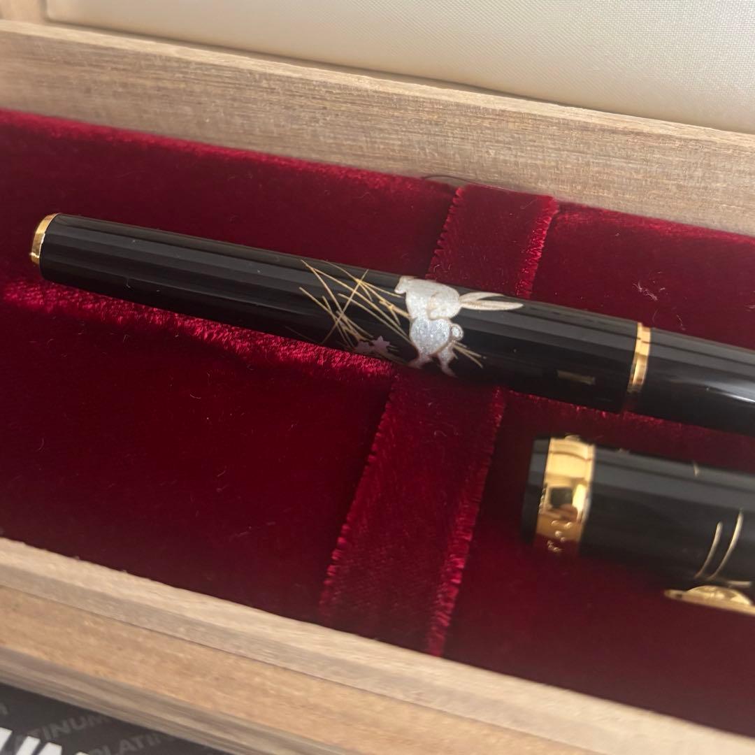 PLATINUM ツキトウサギ プラチナ　万年筆　金沢箔　ペン先18K