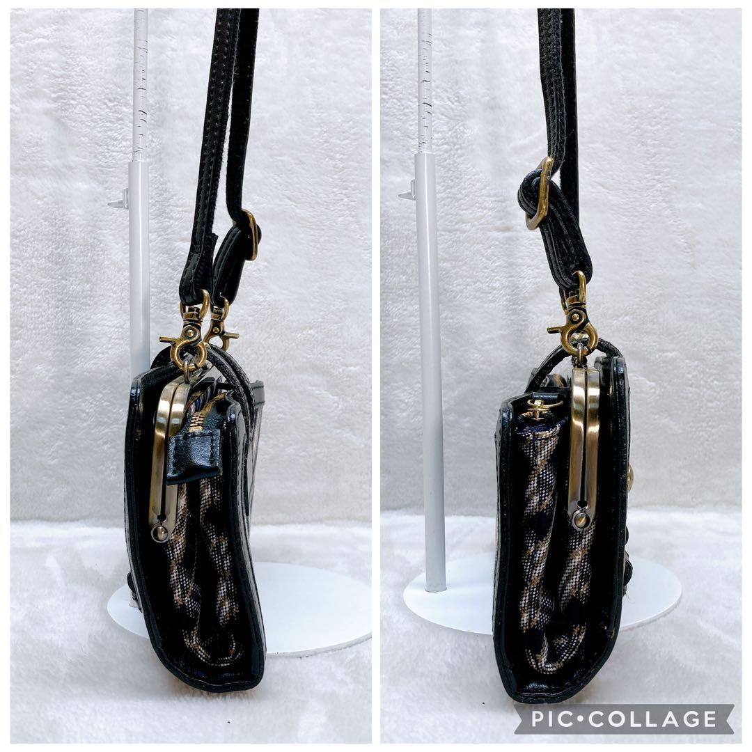 ✨美品✨バーバリーブルーレーベル ショルダーウォレット チェック ホースロゴ