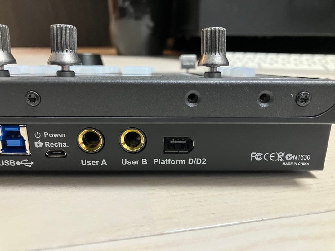 iCON PLATFORM NANO AIR コントローラー