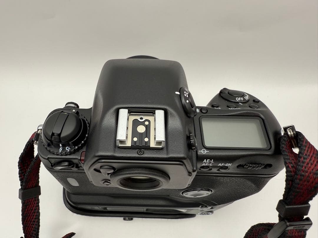 Nikon F5 一眼レフカメラ AF Nikkor 50mmレンズ付き