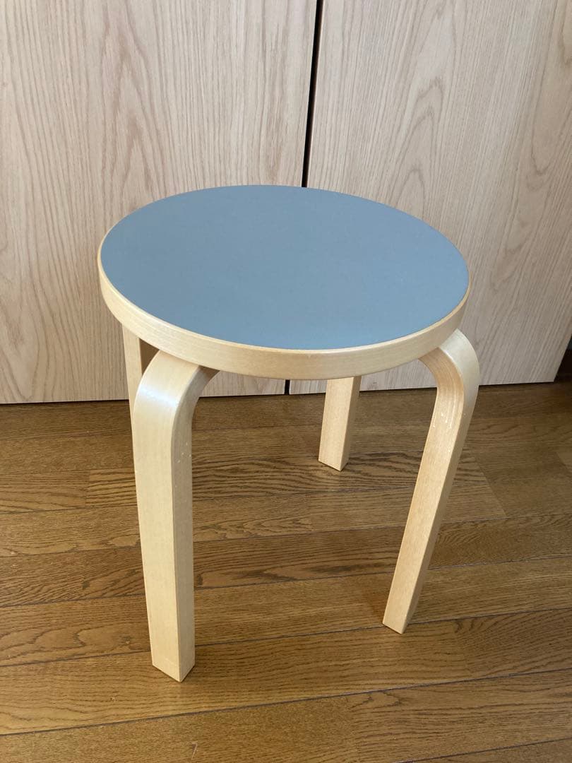 アルテックスツールリノリウムアッシュ４本脚