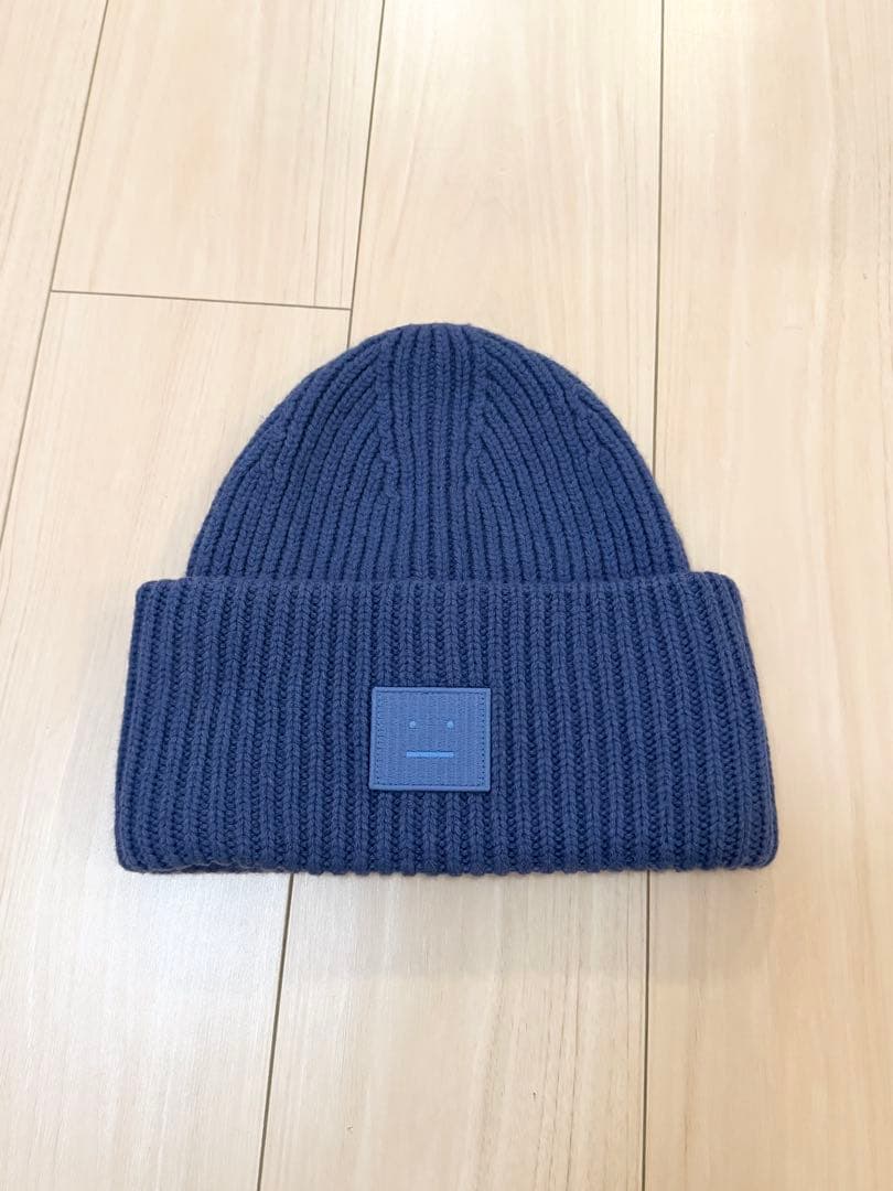 Acne Studios ニット帽　ブルー