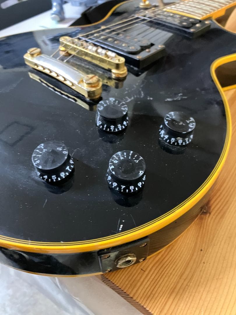 Epiphone レスポールスタイル エレキギター #200