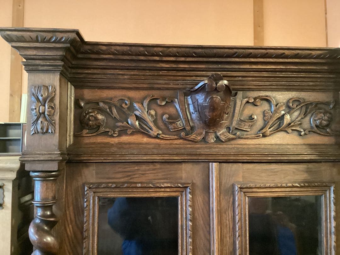 19世紀 アンティークフレンチ　オーク　ルネッサンス　ハントスタイルキャビネット