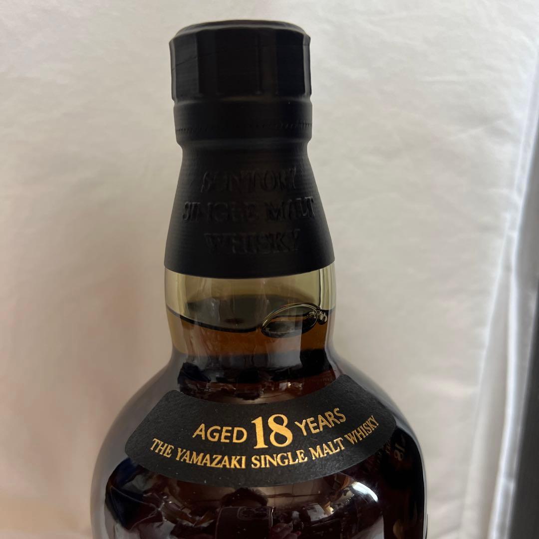 サントリーシングルモルトウイスキー《山崎》18年