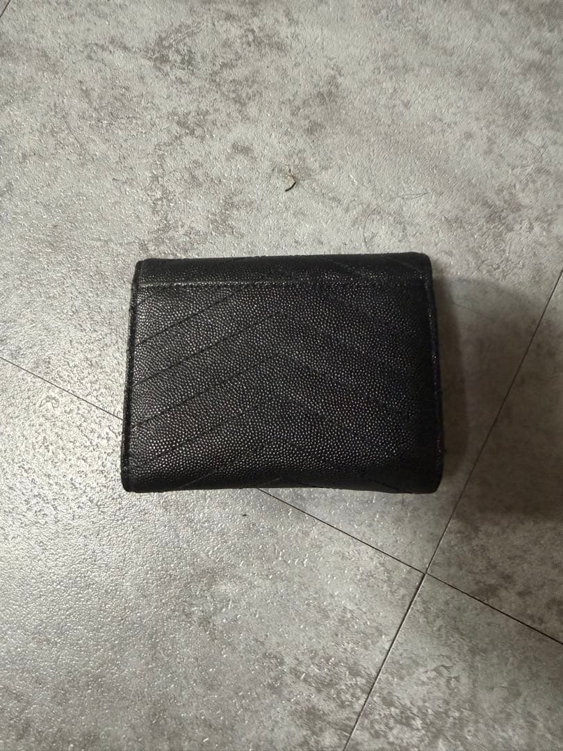 YSL ブラックレザー 三つ折り財布