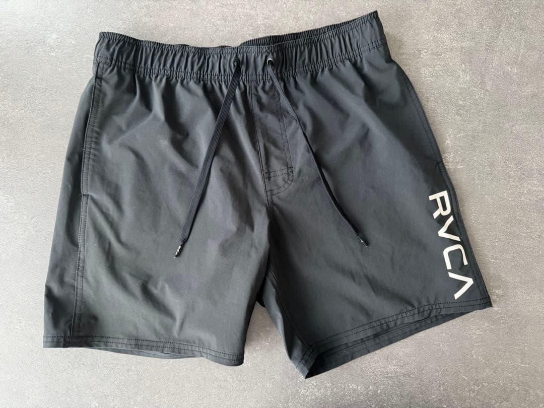 RVCA ブラック 水着・ラッシュガード セット