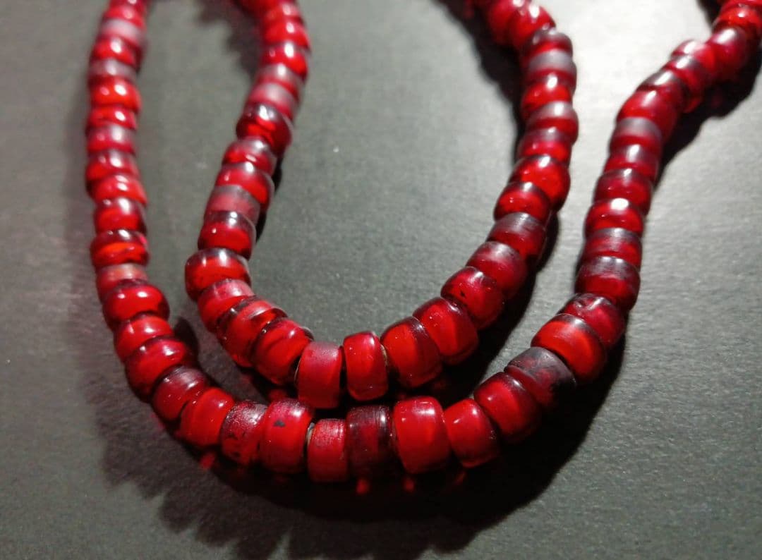 希少　アンティークビーズ　ホワイトハーツ　トレードビーズ　ヴェネチアンビーズ