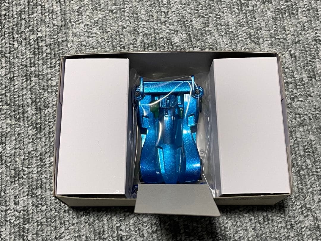 トミカ マグナムセイバー（ブルーメタリックVer.)