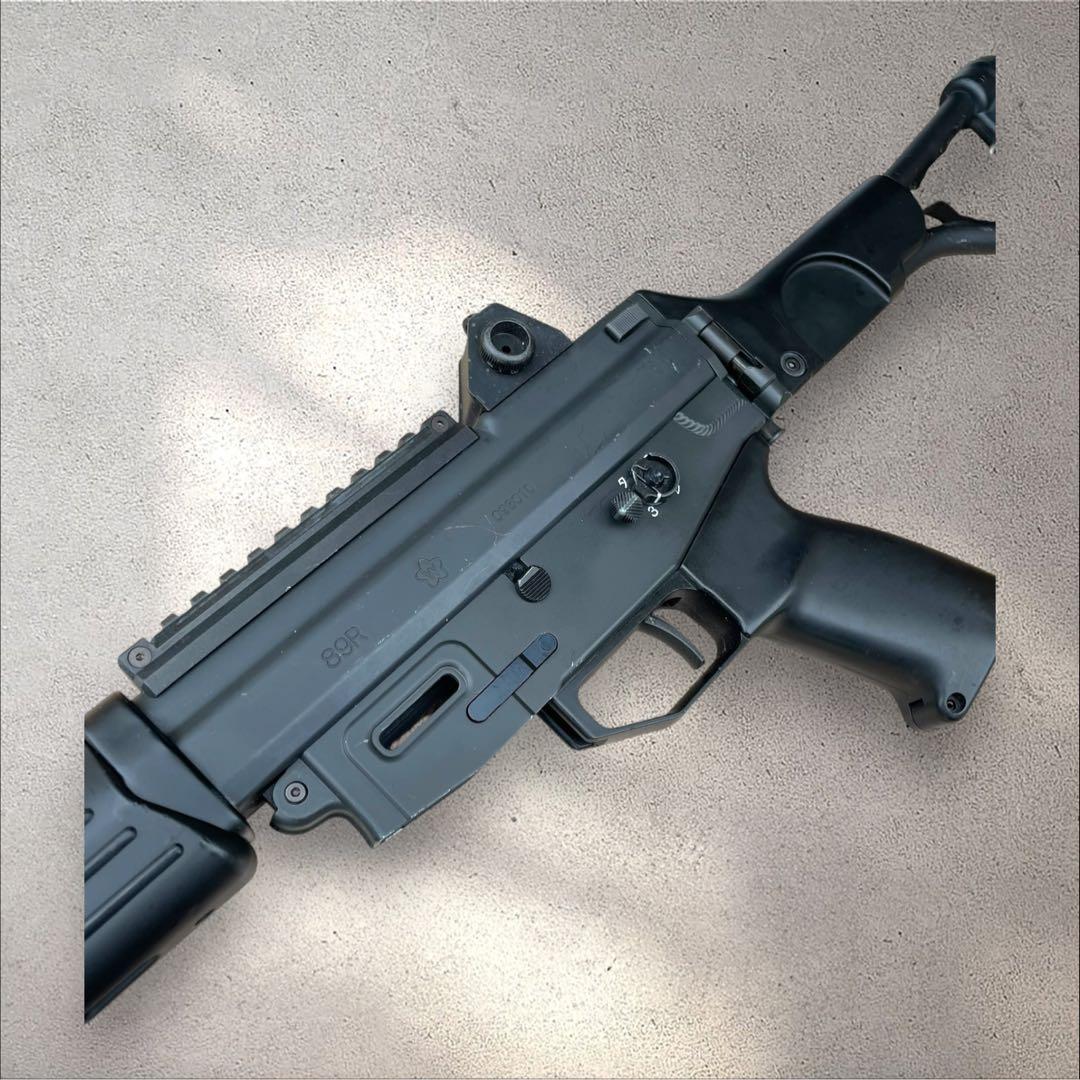 東京マルイ　89式小銃　ガスブローバック　スチールボルト