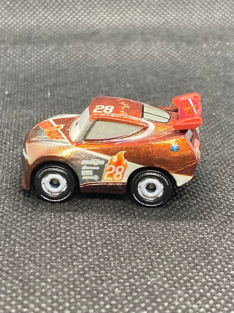 ミニレーサーズ ティムトレッドレス メタリックシルバー マテル