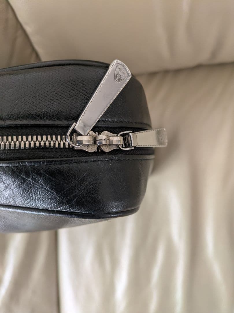 ぷち　フジタカ　FUJITAKA レザービジネスバッグ