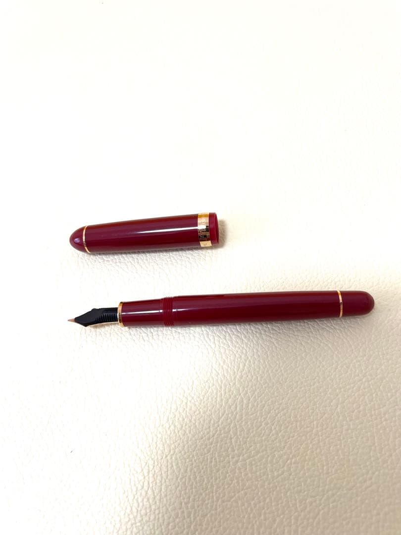 PLATINUM センチュリー 14K 細字 レッド 万年筆 箱付き