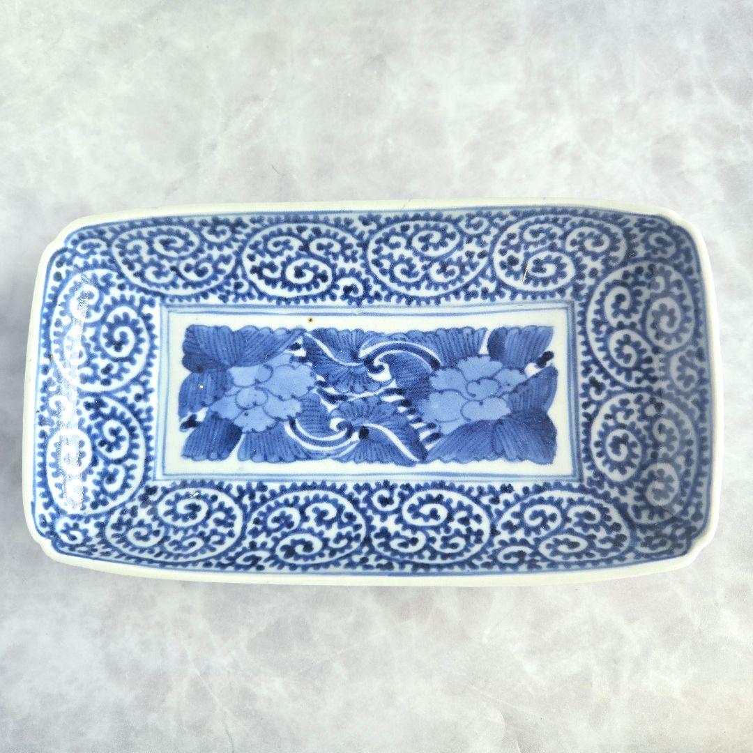 無傷　古伊万里　染付　蛸唐草　長皿　角皿　江戸時代　金直し　金継ぎ　骨董　牡丹