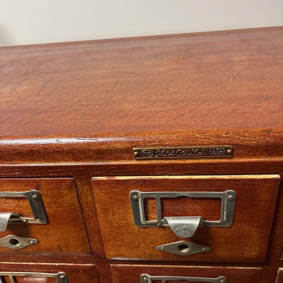 図書館で使われていたキャビネット